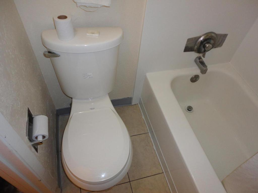 Americas Best Value Inn Батъл Крийк Стая снимка
